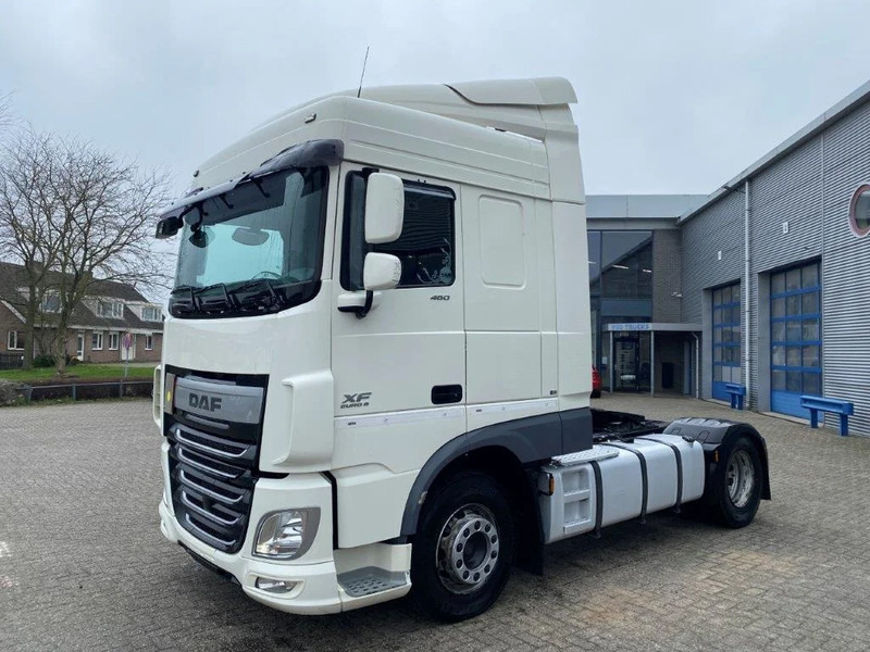 DAF XF106-460 / DOUBLE TANK / DEB / FRIDGE / 2XBED / AUTOMATIC / EURO-6 / 2014 - Tractor head: gambar 1 DAF XF106-460 / DOUBLE TANK / DEB / FRIDGE / 2XBED / AUTOMATIC / EURO-6 / 2014 - Tractor head: gambar 1