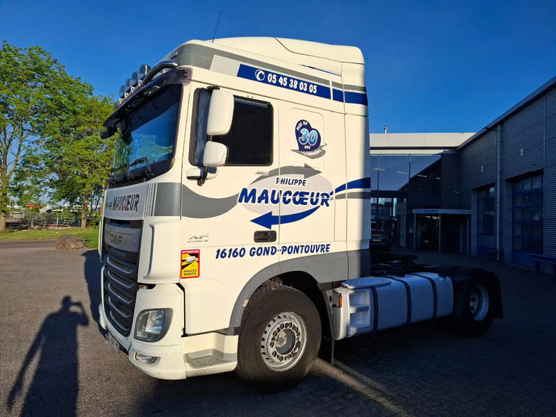 DAF XF106-460 / INTARDER / DEB / MANUAL / AIRCO / CLEAN TRUCK / EURO-6 / 2014 - Tractor head: gambar 1 DAF XF106-460 / INTARDER / DEB / MANUAL / AIRCO / CLEAN TRUCK / EURO-6 / 2014 - Tractor head: gambar 1
