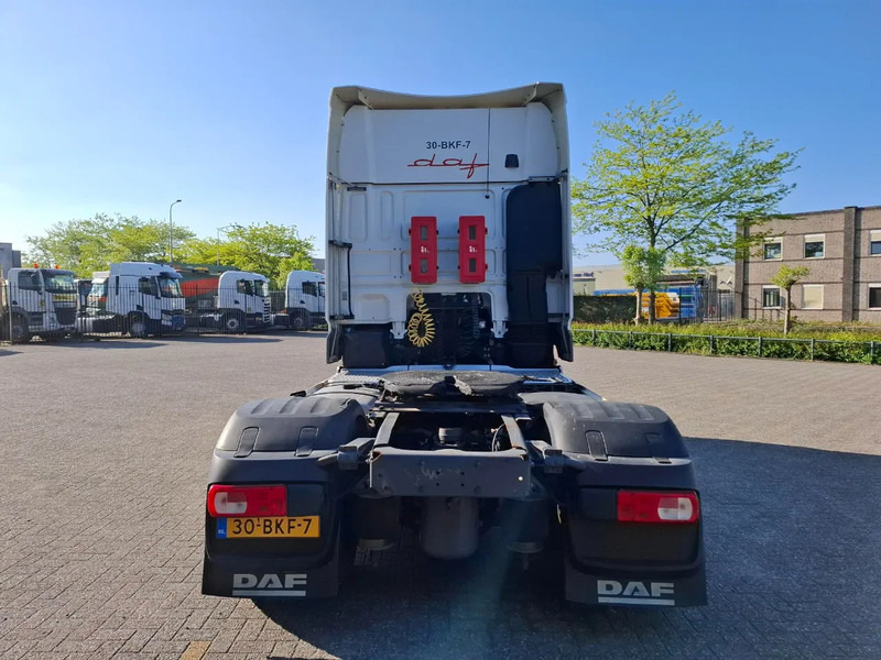 DAF XF106-460 / INTARDER / TUV:28-11-2025 / GVW:50TON / NL TRUCK / ADR / FULL SPOILER / NAVI / FRIDGE / AUTOMATIC / EURO-6 / 2014 - Tractor head: gambar 4 DAF XF106-460 / INTARDER / TUV:28-11-2025 / GVW:50TON / NL TRUCK / ADR / FULL SPOILER / NAVI / FRIDGE / AUTOMATIC / EURO-6 / 2014 - Tractor head: gambar 4