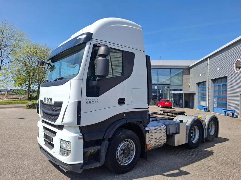 Iveco Stralis 440 / HYDRAULICS / BOOGIE / FRIDGE / 2XBED / 620664 KM / AIRCO / AUTOMATIC / EURO-6 / 2015 - Tractor head: gambar 1 Iveco Stralis 440 / HYDRAULICS / BOOGIE / FRIDGE / 2XBED / 620664 KM / AIRCO / AUTOMATIC / EURO-6 / 2015 - Tractor head: gambar 1