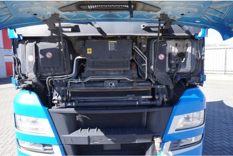 MAN TGX 18.400 / AUTOMATIC / DOUBLE TANK / ENGINE PROBLEMS / EURO-6 / 2016 - Tractor head: gambar 5 MAN TGX 18.400 / AUTOMATIC / DOUBLE TANK / ENGINE PROBLEMS / EURO-6 / 2016 - Tractor head: gambar 5