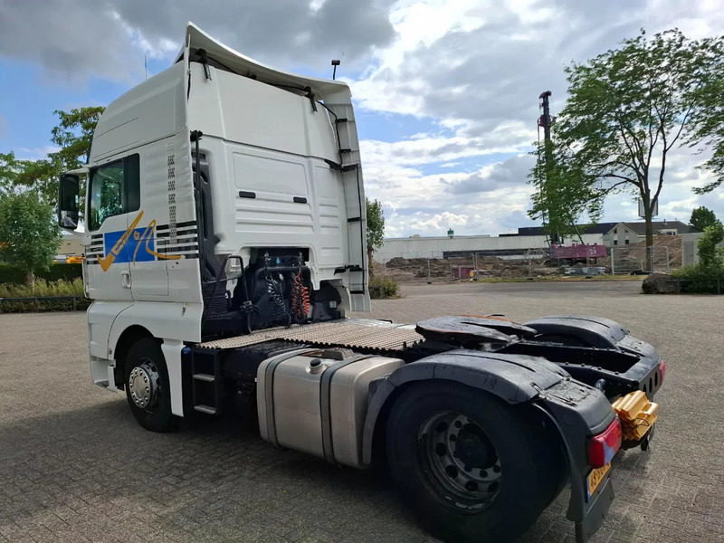 MAN TGX 18.440 / NL TRUCK / TUV:20-02-2026 / DOUBLE TANK / NAVI / FRIDGE / MICROWAVE / ACC / LWDS / AUTOMATIC / EURO-6 / 2016 - Tractor head: gambar 3 MAN TGX 18.440 / NL TRUCK / TUV:20-02-2026 / DOUBLE TANK / NAVI / FRIDGE / MICROWAVE / ACC / LWDS / AUTOMATIC / EURO-6 / 2016 - Tractor head: gambar 3