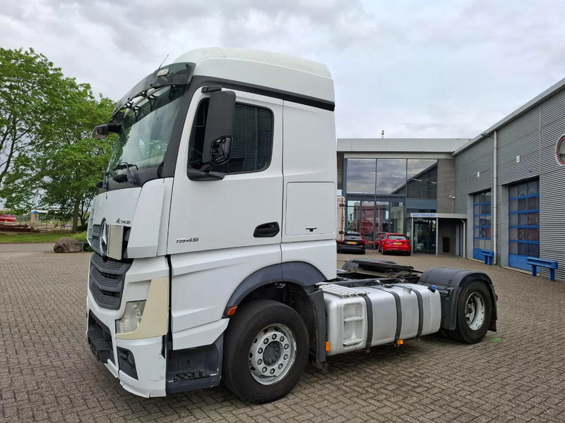 Mercedes-Benz Actros 1945 / DOUBLE TANK / ONLY:508736 KM / 2XBED / FRIDGE / AUTOMATIC / EURO-6 / 2015 - Tractor head: gambar 1 Mercedes-Benz Actros 1945 / DOUBLE TANK / ONLY:508736 KM / 2XBED / FRIDGE / AUTOMATIC / EURO-6 / 2015 - Tractor head: gambar 1