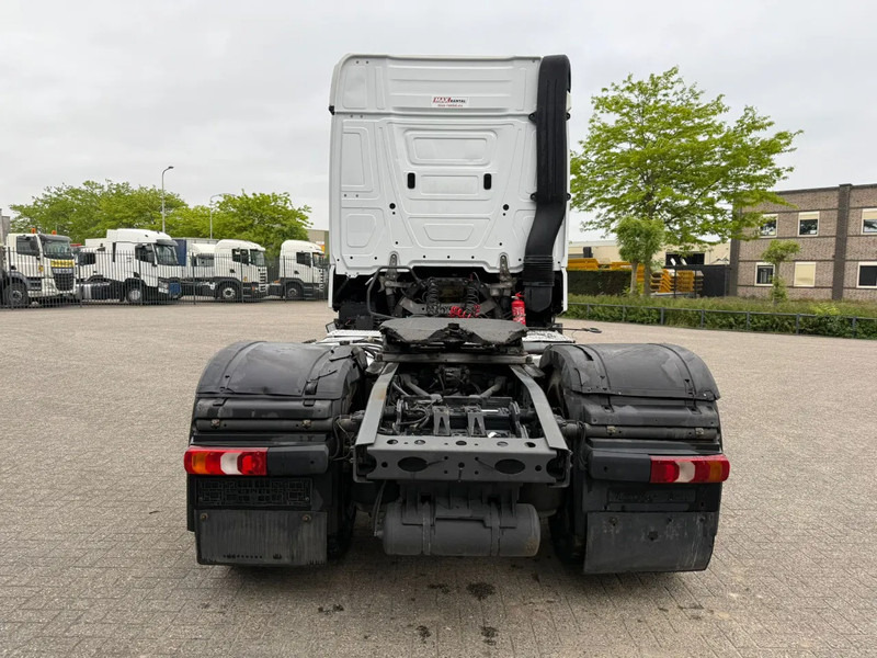 Mercedes-Benz Actros 1945 / HYDRAULICS / LWDS / AIRCO / SMART TACHO / 2XBED / FRIDGE / AUTOMATIC / EURO-6 / 2019 - Tractor head: gambar 4 Mercedes-Benz Actros 1945 / HYDRAULICS / LWDS / AIRCO / SMART TACHO / 2XBED / FRIDGE / AUTOMATIC / EURO-6 / 2019 - Tractor head: gambar 4