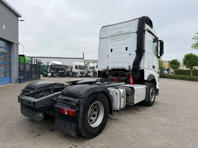 Mercedes-Benz Actros 1945 / HYDRAULICS / LWDS / AIRCO / SMART TACHO / 2XBED / FRIDGE / AUTOMATIC / EURO-6 / 2019 - Tractor head: gambar 5 Mercedes-Benz Actros 1945 / HYDRAULICS / LWDS / AIRCO / SMART TACHO / 2XBED / FRIDGE / AUTOMATIC / EURO-6 / 2019 - Tractor head: gambar 5