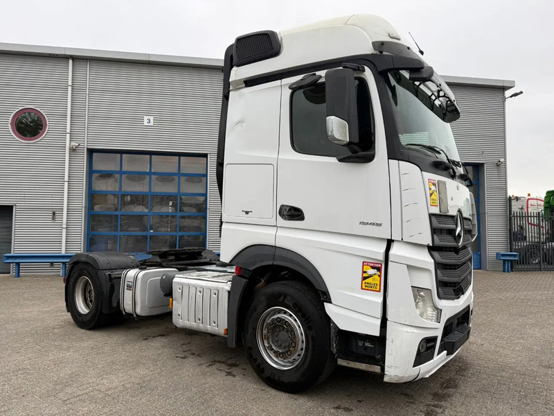 Mercedes-Benz Actros 1945 / HYDRAULICS / LWDS / AIRCO / SMART TACHO / 2XBED / FRIDGE / AUTOMATIC / EURO-6 / 2019 - Tractor head: gambar 2 Mercedes-Benz Actros 1945 / HYDRAULICS / LWDS / AIRCO / SMART TACHO / 2XBED / FRIDGE / AUTOMATIC / EURO-6 / 2019 - Tractor head: gambar 2