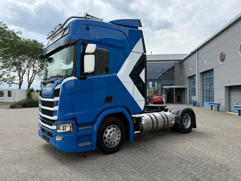 Scania NGS R410 / GERMAN TRUCK / RETARDER / LNG / ONLY: 619043 KM / I-PARKCOOL / LWDS / AUTOMATIC / EURO-6 / 2020 - Tractor head: gambar 1 Scania NGS R410 / GERMAN TRUCK / RETARDER / LNG / ONLY: 619043 KM / I-PARKCOOL / LWDS / AUTOMATIC / EURO-6 / 2020 - Tractor head: gambar 1