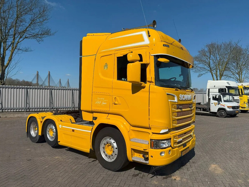 Scania R520 V8 / ENGINE RUNNING / RETARDER / HYDRAULICS / NL TRUCK / LIFT+LENKACHSE / ONLY:717000 KM / EURO-6 /2015 - Tractor head: gambar 2 Scania R520 V8 / ENGINE RUNNING / RETARDER / HYDRAULICS / NL TRUCK / LIFT+LENKACHSE / ONLY:717000 KM / EURO-6 /2015 - Tractor head: gambar 2