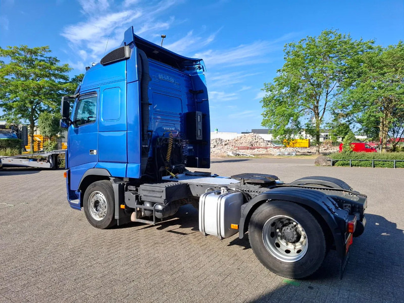 Volvo FH13-400 / HYDRAULICS / NL TRUCK / GLOBETROTTER / FRIGDE / AIRCO / AUTOMATIC / EURO-5 / 2006 - Tractor head: gambar 3 Volvo FH13-400 / HYDRAULICS / NL TRUCK / GLOBETROTTER / FRIGDE / AIRCO / AUTOMATIC / EURO-5 / 2006 - Tractor head: gambar 3