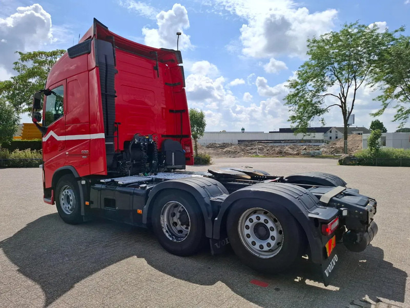 Volvo FH4-500 / VEB+ / ACC / LWDS / FRIDGE / FULL-AIR / 719722 KM / AUTOMATIC / EURO-6 / 2018 - Tractor head: gambar 3 Volvo FH4-500 / VEB+ / ACC / LWDS / FRIDGE / FULL-AIR / 719722 KM / AUTOMATIC / EURO-6 / 2018 - Tractor head: gambar 3