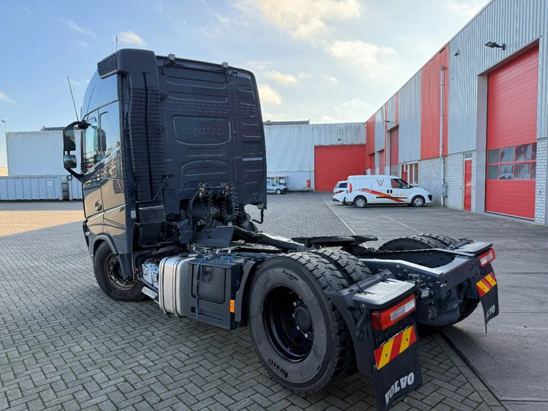 Volvo FH5-460 / VEB+ / HYDRAULICS / I-PARKCOOL / ONLY:188538 KM / FULL-AIR / ACC / LWDS / AUTOMATIC / EURO-6 / 2023 - Tractor head: gambar 3 Volvo FH5-460 / VEB+ / HYDRAULICS / I-PARKCOOL / ONLY:188538 KM / FULL-AIR / ACC / LWDS / AUTOMATIC / EURO-6 / 2023 - Tractor head: gambar 3