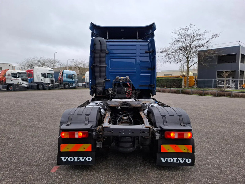 Volvo FM11-410 / VEB / DOUBLE TANK / FULL SPOILER / AIRCO / AUTOMATIC / EURO-6 / 2015 - Tractor head: gambar 4 Volvo FM11-410 / VEB / DOUBLE TANK / FULL SPOILER / AIRCO / AUTOMATIC / EURO-6 / 2015 - Tractor head: gambar 4
