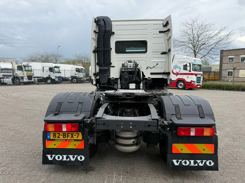 Volvo FM11-410 / VEB / DYNAMIC STEERING / PTO / NL TRUCK / TUV:06-05-2025 / LWDS / ALCOA / AUTOMATIC / EURO-6 / 2015 - Tractor head: gambar 4 Volvo FM11-410 / VEB / DYNAMIC STEERING / PTO / NL TRUCK / TUV:06-05-2025 / LWDS / ALCOA / AUTOMATIC / EURO-6 / 2015 - Tractor head: gambar 4