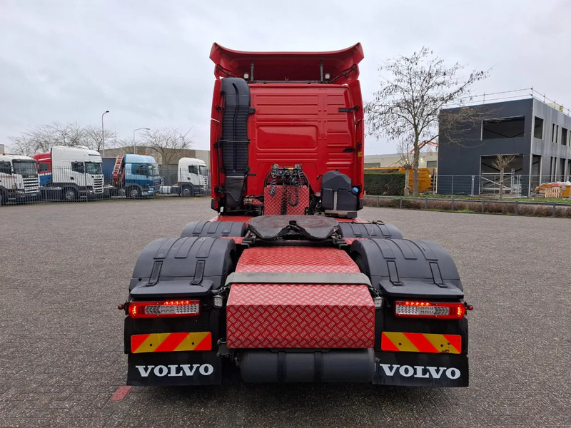 Volvo FM11-460 / 738300 KM / ACC / LWDS / AIRCO / LIFT AXLE / FRIDGE / AUTOMATIC / EURO-6 / 2019 - Tractor head: gambar 4 Volvo FM11-460 / 738300 KM / ACC / LWDS / AIRCO / LIFT AXLE / FRIDGE / AUTOMATIC / EURO-6 / 2019 - Tractor head: gambar 4