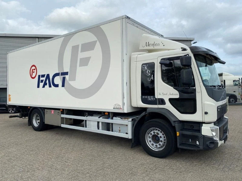 Volvo FE320 ONLY-463904-KM / CLOSED BOX / LOAD LIFT / AUTOMATIC / SIDE DOORS / EURO-6 / 2014 - Truk box: gambar 2 Volvo FE320 ONLY-463904-KM / CLOSED BOX / LOAD LIFT / AUTOMATIC / SIDE DOORS / EURO-6 / 2014 - Truk box: gambar 2