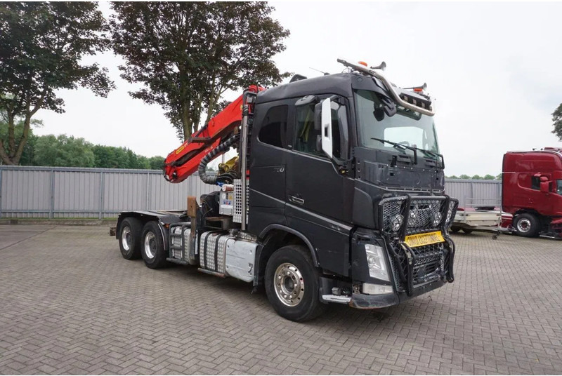 Volvo FH16-750 / ENGINE RUNNING / 6x4 / RETARDER / BIG AXLE / VEB+ / PALFINGER FD250 / EURO-6 / 2016 - Truk logging, Truk derek: gambar 3 Volvo FH16-750 / ENGINE RUNNING / 6x4 / RETARDER / BIG AXLE / VEB+ / PALFINGER FD250 / EURO-6 / 2016 - Truk logging, Truk derek: gambar 3