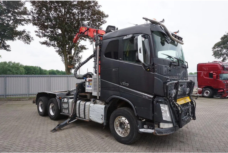 Volvo FH16-750 / ENGINE RUNNING / 6x4 / RETARDER / BIG AXLE / VEB+ / PALFINGER FD250 / EURO-6 / 2016 - Truk logging, Truk derek: gambar 4 Volvo FH16-750 / ENGINE RUNNING / 6x4 / RETARDER / BIG AXLE / VEB+ / PALFINGER FD250 / EURO-6 / 2016 - Truk logging, Truk derek: gambar 4