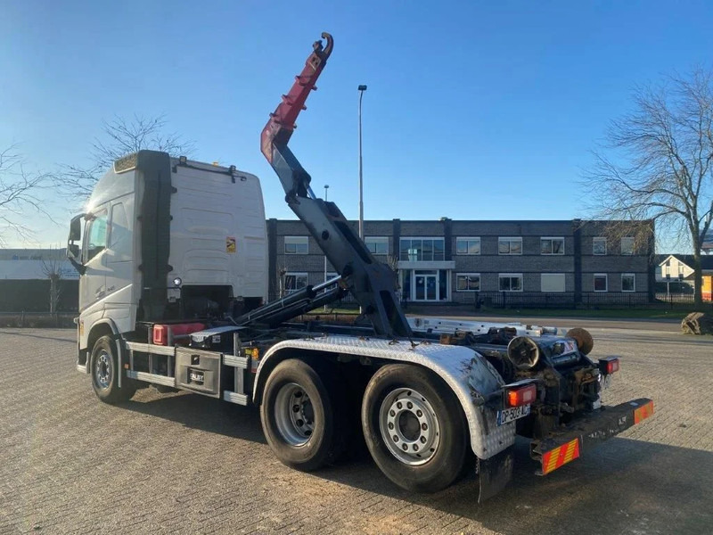 Volvo FH4-460 / VEB / I-PARKCOOL / 9000KG FRONT AXLE / DALBY HOOK 14250KG / AUTOMATIC / EURO-6 / 2015 - Hook lift: gambar 3 Volvo FH4-460 / VEB / I-PARKCOOL / 9000KG FRONT AXLE / DALBY HOOK 14250KG / AUTOMATIC / EURO-6 / 2015 - Hook lift: gambar 3