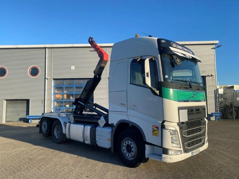 Volvo FH4-460 / VEB / I-PARKCOOL / 9000KG FRONT AXLE / DALBY HOOK 14250KG / AUTOMATIC / EURO-6 / 2015 - Hook lift: gambar 2 Volvo FH4-460 / VEB / I-PARKCOOL / 9000KG FRONT AXLE / DALBY HOOK 14250KG / AUTOMATIC / EURO-6 / 2015 - Hook lift: gambar 2