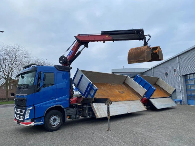 Volvo FH4-500 / HMF 3220K-RC / REMOTE / ROTATOR / 3SIDE TIPPER / DYNAMIC STEERING / ONLY:302623 KM / AUTOMATIC / EURO-6 / 2017 - Truk derek: gambar 2 Volvo FH4-500 / HMF 3220K-RC / REMOTE / ROTATOR / 3SIDE TIPPER / DYNAMIC STEERING / ONLY:302623 KM / AUTOMATIC / EURO-6 / 2017 - Truk derek: gambar 2