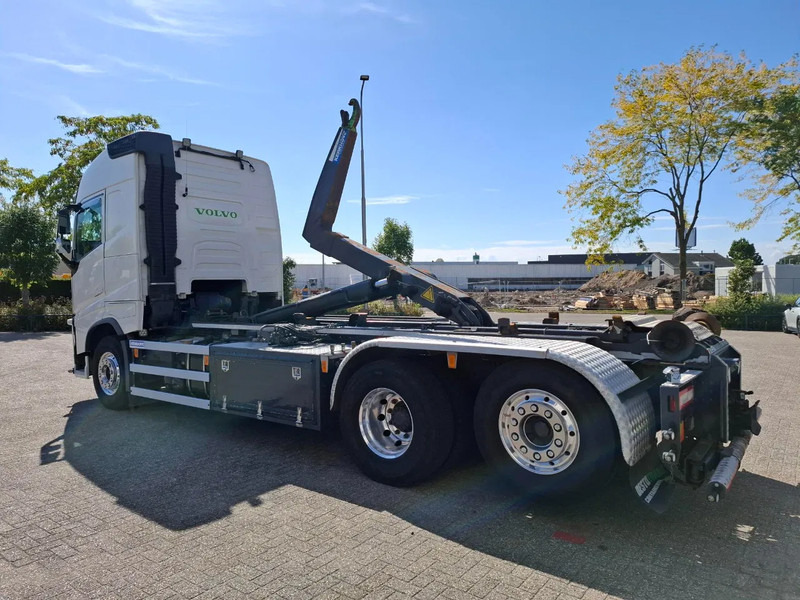 Volvo FH4-500 / VEB+ / HOOK 22 TON / LIFT+LENKACHSE / TUV:02-02-2026 / FULL-AIR / LWDS / NAVI / ALCOA / AUTOMATIC / EURO-6 / 2017 - Hook lift: gambar 5 Volvo FH4-500 / VEB+ / HOOK 22 TON / LIFT+LENKACHSE / TUV:02-02-2026 / FULL-AIR / LWDS / NAVI / ALCOA / AUTOMATIC / EURO-6 / 2017 - Hook lift: gambar 5