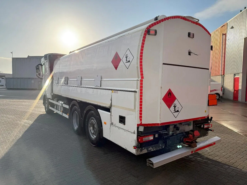 Volvo FH5-500 6X2 / ENGINE RUNNING / LIFT+LENKACHSE / FULL AIR / ADR / EUROTANK / 9-TON FRONT AXLE / EURO-6 / 2022 - Truk tangki: gambar 3 Volvo FH5-500 6X2 / ENGINE RUNNING / LIFT+LENKACHSE / FULL AIR / ADR / EUROTANK / 9-TON FRONT AXLE / EURO-6 / 2022 - Truk tangki: gambar 3