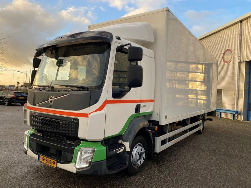 Volvo FL5-210 / NL TRUCK / ONLY:495823 KM / PLATFORM 1500 KG / AUTOMATIC / EURO-6 / 2017 - Truk box: gambar 1 Volvo FL5-210 / NL TRUCK / ONLY:495823 KM / PLATFORM 1500 KG / AUTOMATIC / EURO-6 / 2017 - Truk box: gambar 1