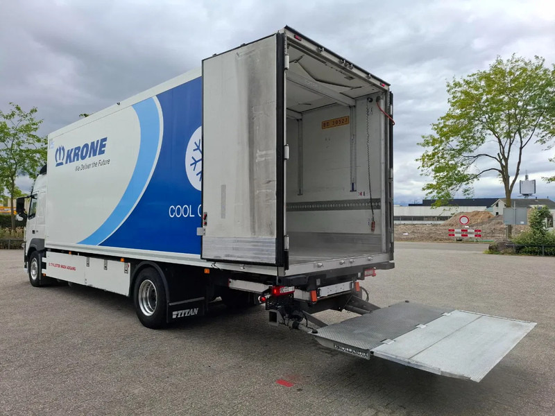 Volvo FM11-330 / VEB / LWDS / ONLY:442862 KM / CARRIER SUPRA 1250 / DOPPELSTOCK / PLATFORM 2TON / DATALOG / FULL-AIR / TOP CONDITION / - Truk isotermal: gambar 3 Volvo FM11-330 / VEB / LWDS / ONLY:442862 KM / CARRIER SUPRA 1250 / DOPPELSTOCK / PLATFORM 2TON / DATALOG / FULL-AIR / TOP CONDITION / - Truk isotermal: gambar 3