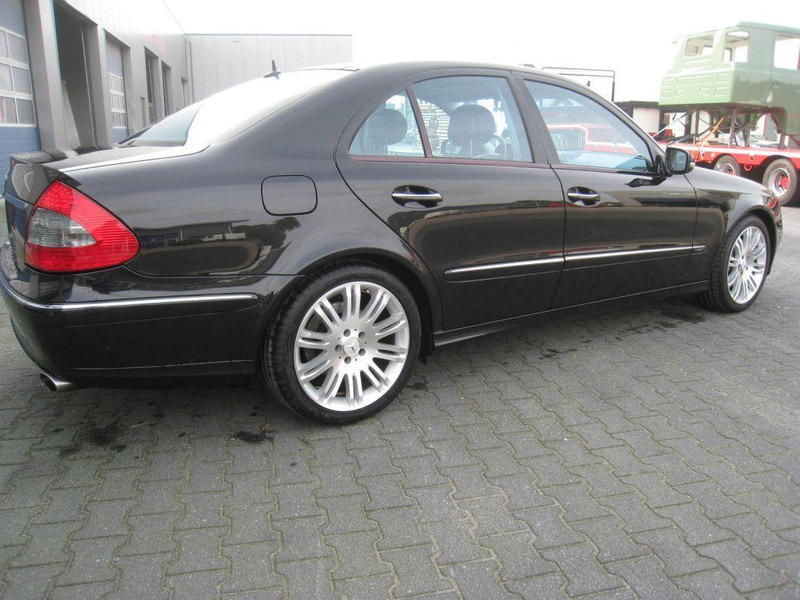 Mercedes-Benz E-Klasse 280 CDI, Sport - Mobil sedan: gambar 2 Mercedes-Benz E-Klasse 280 CDI, Sport - Mobil sedan: gambar 2