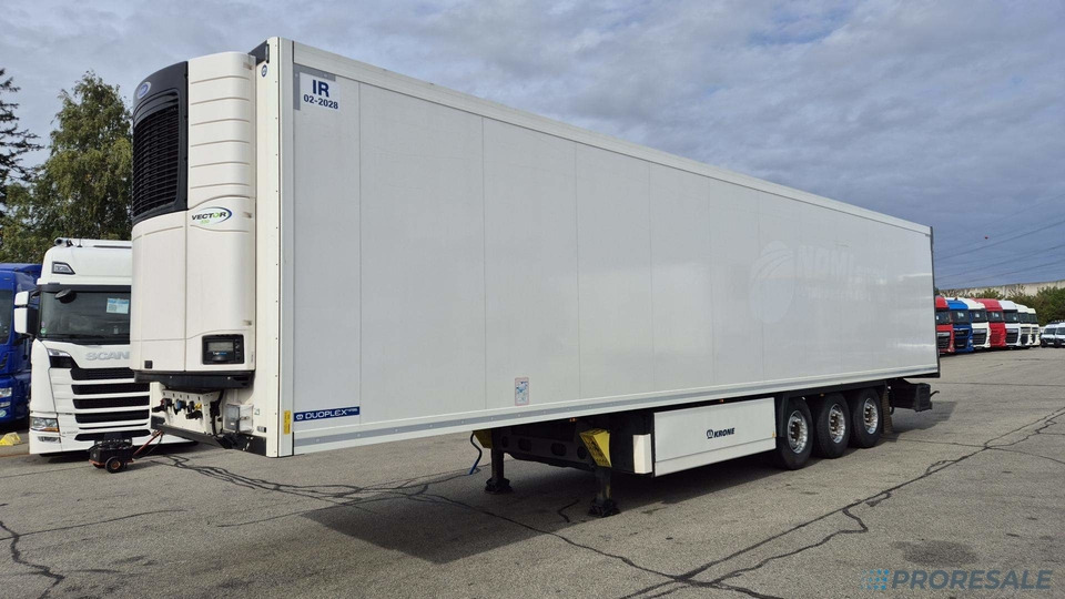 KRONE COOL LINER SD mrazírenský + agregát CARRIER VECTOR 1550 - Semi-trailer berpendingin: gambar 2 KRONE COOL LINER SD mrazírenský + agregát CARRIER VECTOR 1550 - Semi-trailer berpendingin: gambar 2