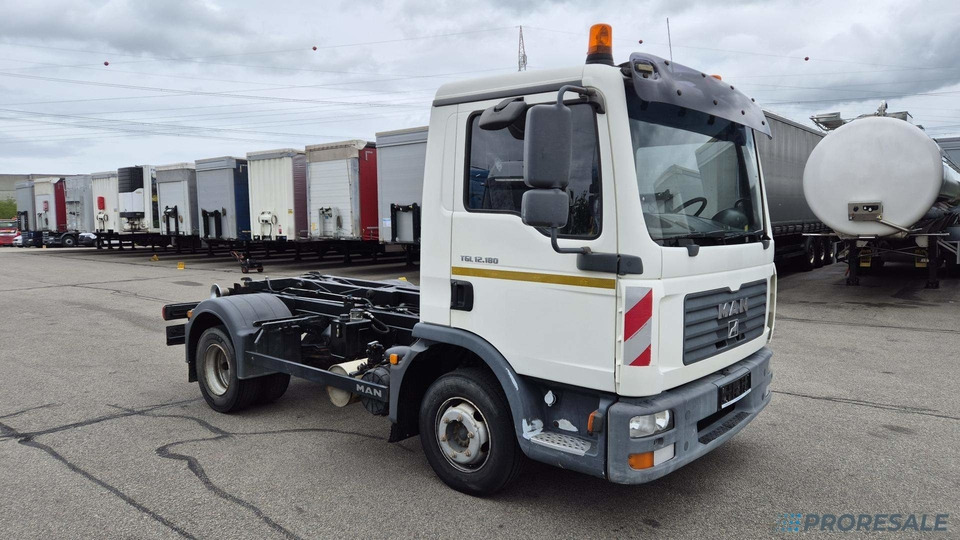 MAN TGL 12.180 4x2 BB EURO 3 - Hákový nosič kontejnerů - Hook lift: gambar 1 MAN TGL 12.180 4x2 BB EURO 3 - Hákový nosič kontejnerů - Hook lift: gambar 1
