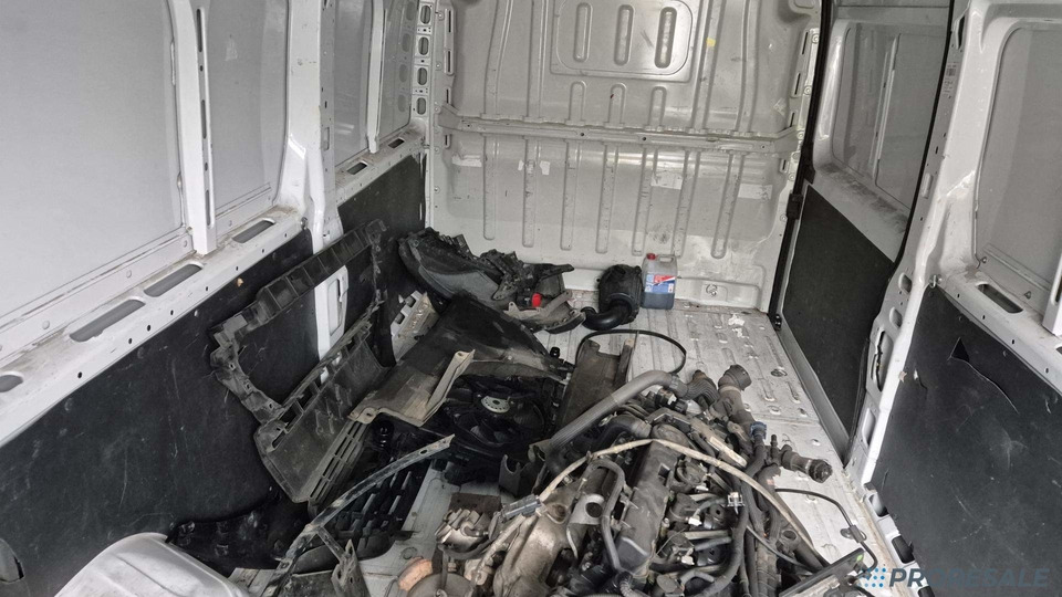OPEL MOVANO 2,2 CDTi 121 kW - nepojízdný - demontovaný motor s převodovkou - Van berpendingin: gambar 5 OPEL MOVANO 2,2 CDTi 121 kW - nepojízdný - demontovaný motor s převodovkou - Van berpendingin: gambar 5