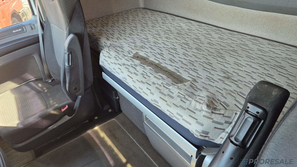 DAF XF 460 FT SSC EURO 6 - Tractor head: gambar 5 DAF XF 460 FT SSC EURO 6 - Tractor head: gambar 5