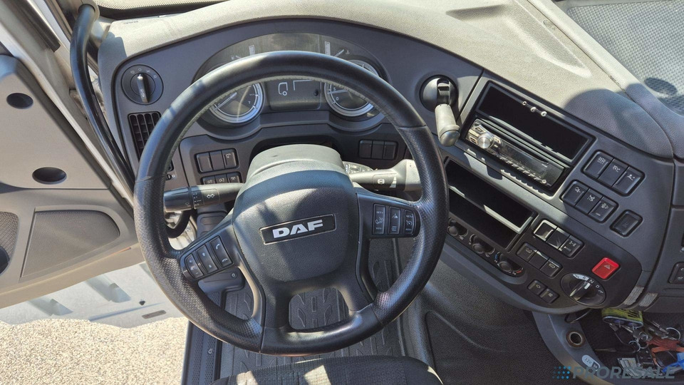 DAF XF 460 FT SSC EURO 6 - Tractor head: gambar 4 DAF XF 460 FT SSC EURO 6 - Tractor head: gambar 4
