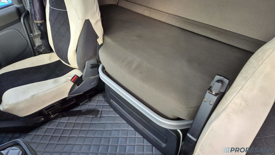 SCANIA R450 N320 HIGH LINE EURO 6 - Tractor head: gambar 5 SCANIA R450 N320 HIGH LINE EURO 6 - Tractor head: gambar 5