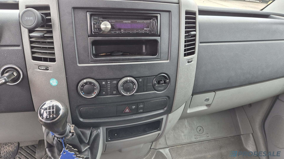 Van box VOLKSWAGEN CRAFTER 2,0 TDi 100 kW skříňový: gambar 6