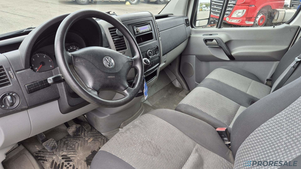 VOLKSWAGEN CRAFTER 2,0 TDi 100 kW skříňový - Van box: gambar 5 VOLKSWAGEN CRAFTER 2,0 TDi 100 kW skříňový - Van box: gambar 5