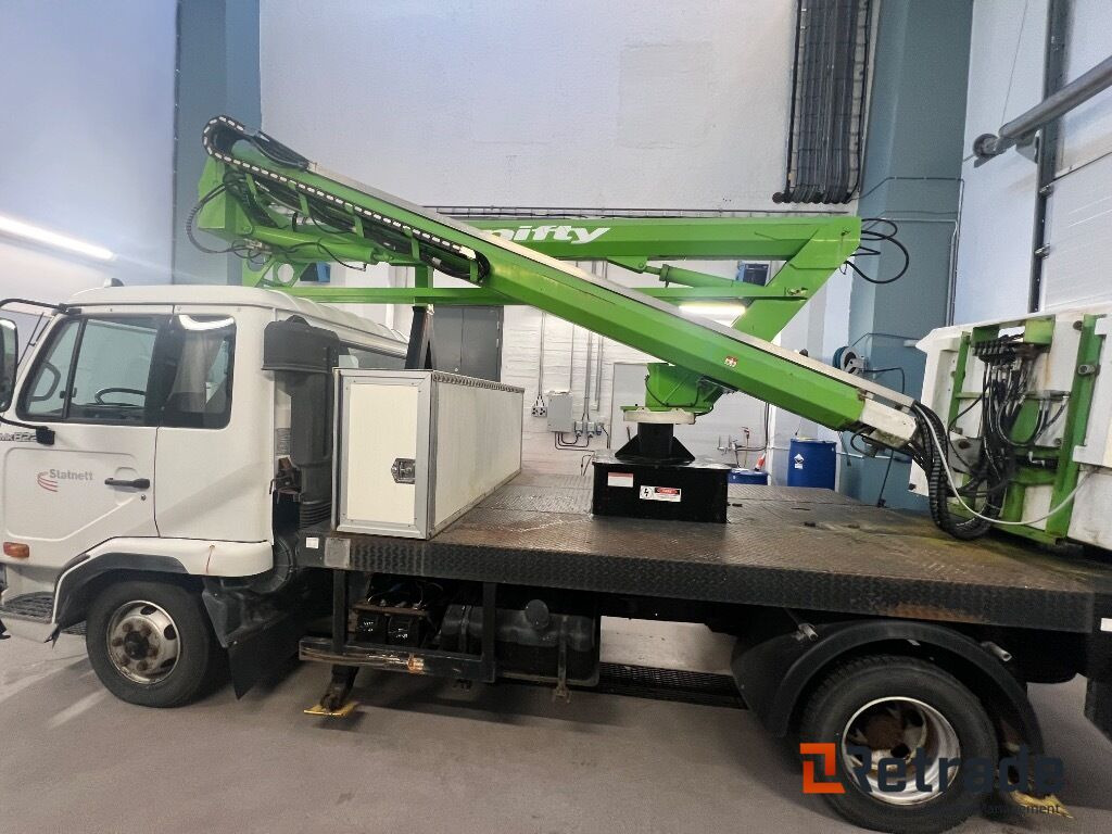 Crane truck NISSAN MK822 + Nifty lift V160 - Platform udara yang dipasang di truk: gambar 4 Crane truck NISSAN MK822 + Nifty lift V160 - Platform udara yang dipasang di truk: gambar 4