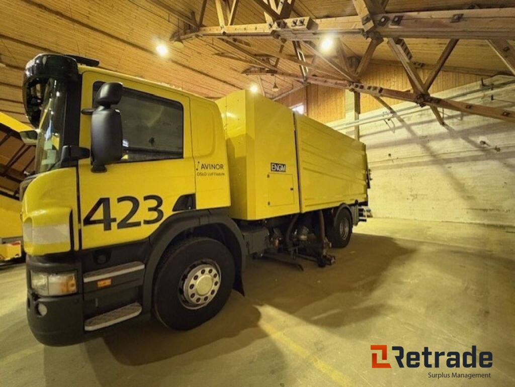 Glykol suger - Scania P310 med Bucher STKF 9500 på bygg! - Truk sampah: gambar 3 Glykol suger - Scania P310 med Bucher STKF 9500 på bygg! - Truk sampah: gambar 3