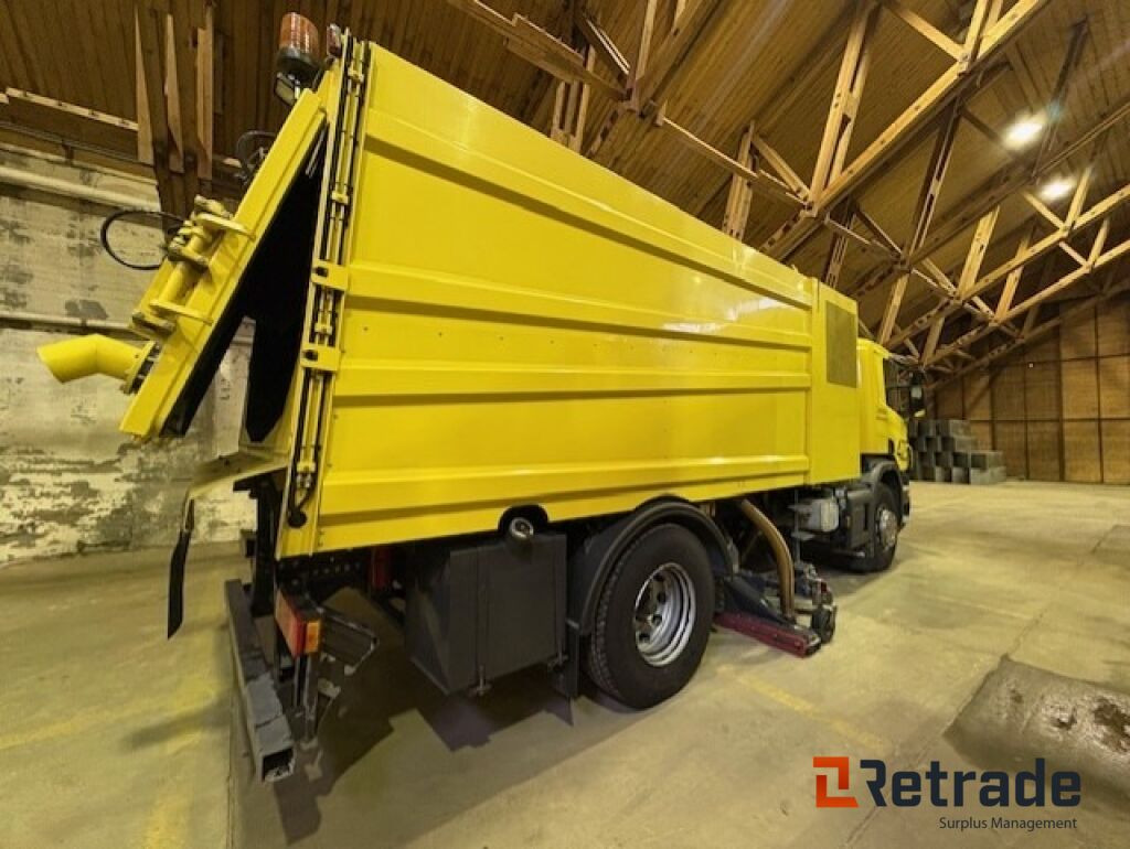 Glykol suger - Scania P310 med Bucher STKF 9500 på bygg! - Truk sampah: gambar 5 Glykol suger - Scania P310 med Bucher STKF 9500 på bygg! - Truk sampah: gambar 5