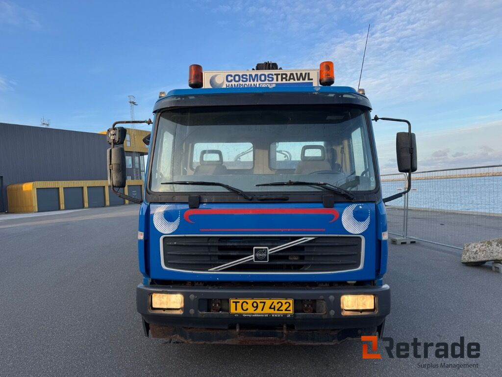 Truk flatbed, Truk derek Kranbil VOLVO FL 612: gambar 7 Truk flatbed, Truk derek Kranbil VOLVO FL 612: gambar 7