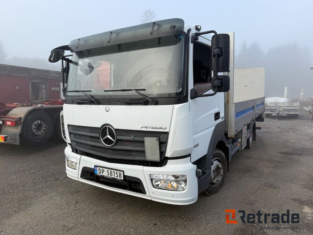 Lastebil Mercedes-Benz Atego EURO 6 Lav kilometer stand med baklem leveres ferdig EU - Truk flatbed: gambar 1 Lastebil Mercedes-Benz Atego EURO 6 Lav kilometer stand med baklem leveres ferdig EU - Truk flatbed: gambar 1