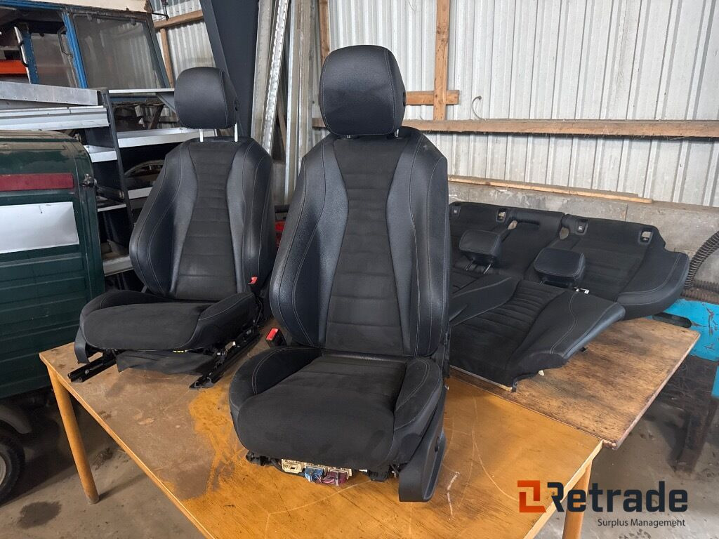 Mercedes Benz Dellæder - Mobil: gambar 1 Mercedes Benz Dellæder - Mobil: gambar 1