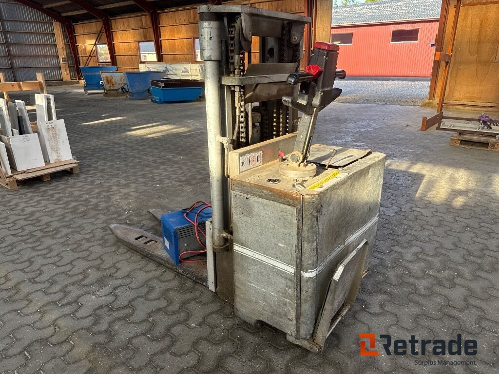 El-stabler Toyota SBE/S1500 - Mesin industri: gambar 4 El-stabler Toyota SBE/S1500 - Mesin industri: gambar 4