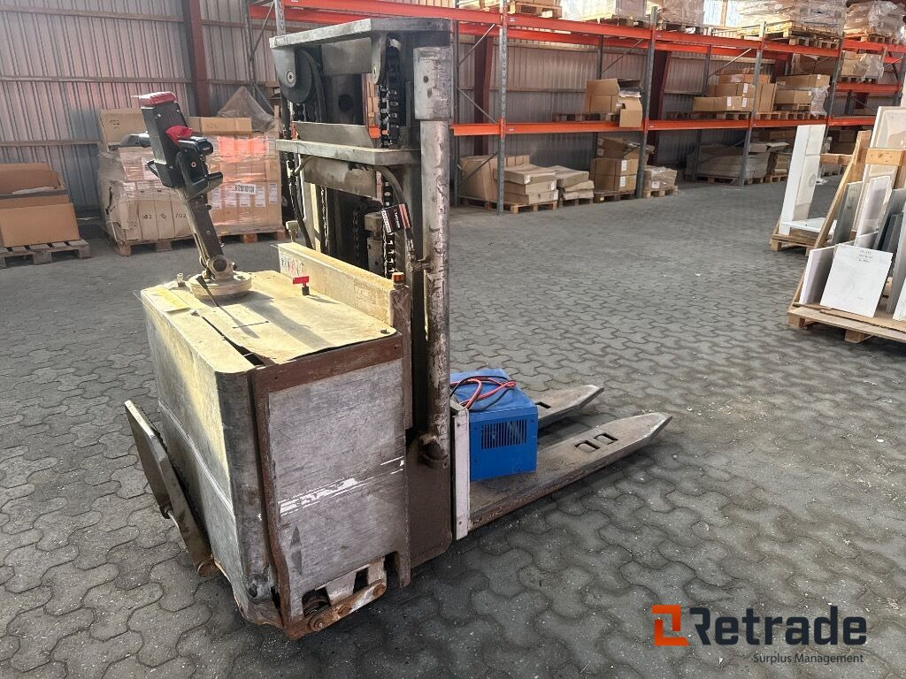 El-stabler Toyota SBE/S1500 - Mesin industri: gambar 3 El-stabler Toyota SBE/S1500 - Mesin industri: gambar 3