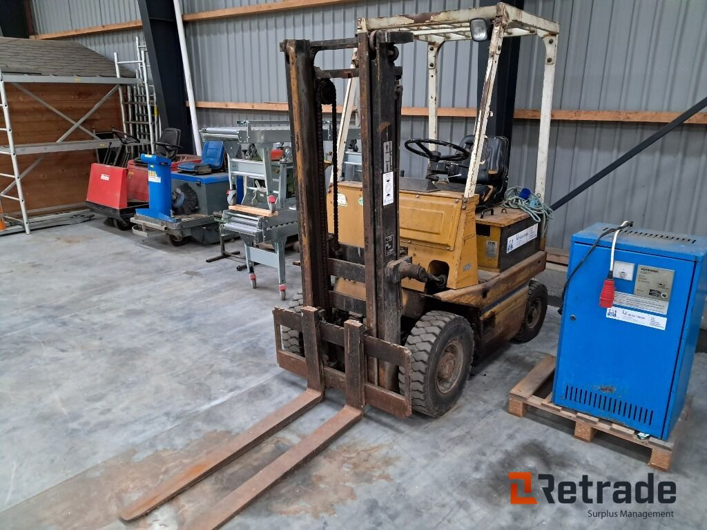 Gaffeltruck TCM FB 15 H4 - Mesin industri: gambar 1 Gaffeltruck TCM FB 15 H4 - Mesin industri: gambar 1