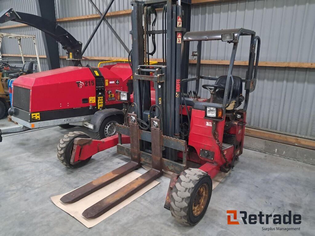 Medbringer Truck Moffett M4 25.3 - Mesin industri: gambar 2 Medbringer Truck Moffett M4 25.3 - Mesin industri: gambar 2