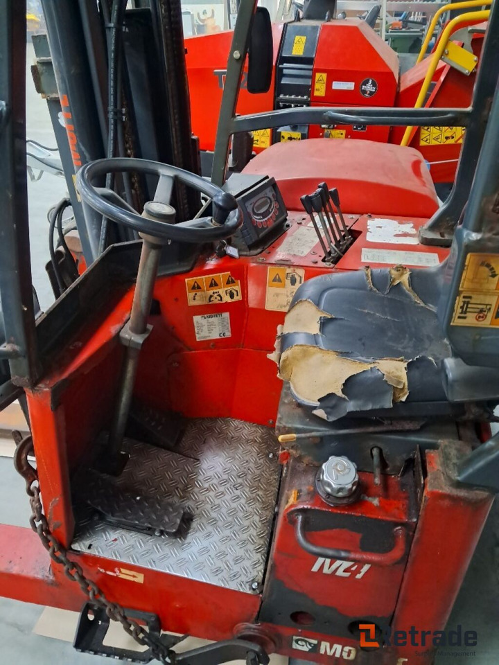 Medbringer Truck Moffett M4 25.3 - Mesin industri: gambar 5 Medbringer Truck Moffett M4 25.3 - Mesin industri: gambar 5