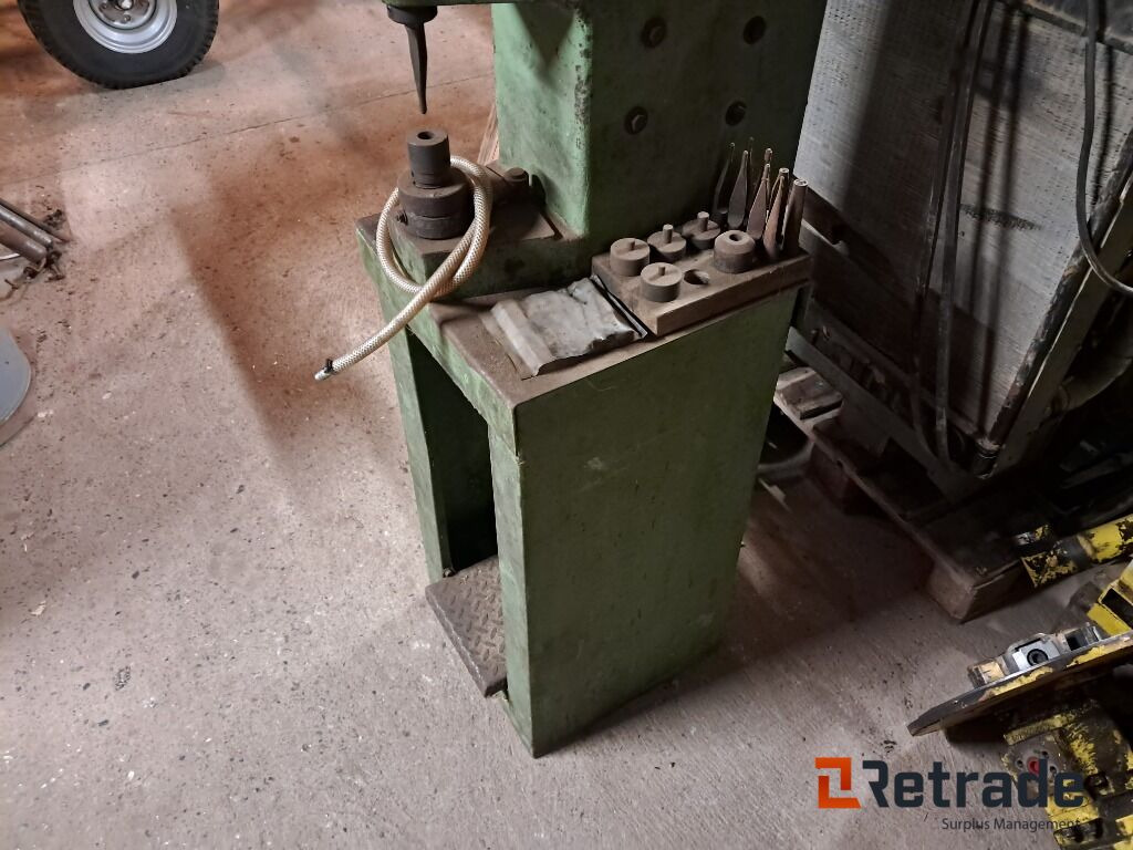 Nittemaskine Pmd Piccinotti Vis 3 M. diverse matricer - Mesin industri: gambar 5 Nittemaskine Pmd Piccinotti Vis 3 M. diverse matricer - Mesin industri: gambar 5