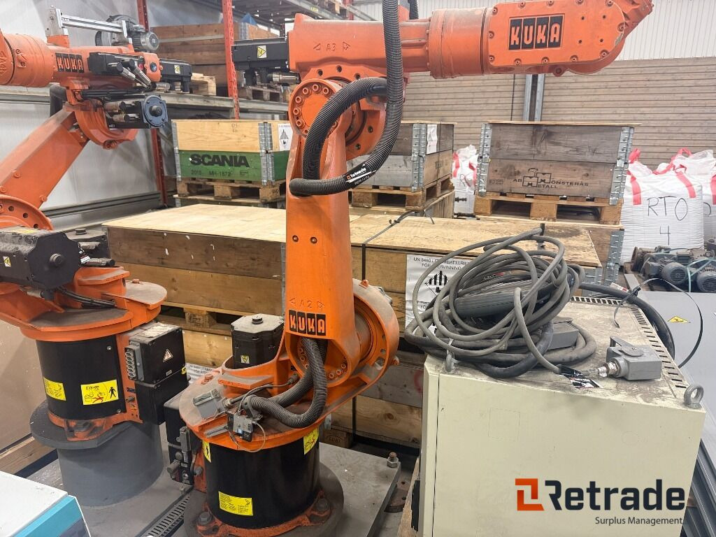 Robot KUKA KR15/2 - Mesin industri: gambar 1 Robot KUKA KR15/2 - Mesin industri: gambar 1